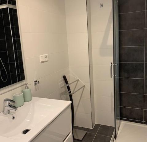 טורבייחה Apartamento Marina Port Sea View מראה חיצוני תמונה